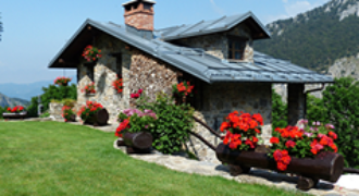 Whispering Pines Estate in Hills Whispering Pines Estate in Hills